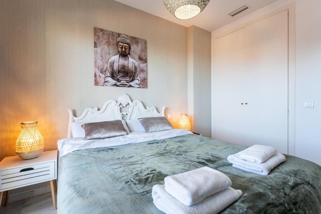 Benalmadena Beachfront Retreat Big Balcony And City Sea Views Apartment Екстериор снимка
