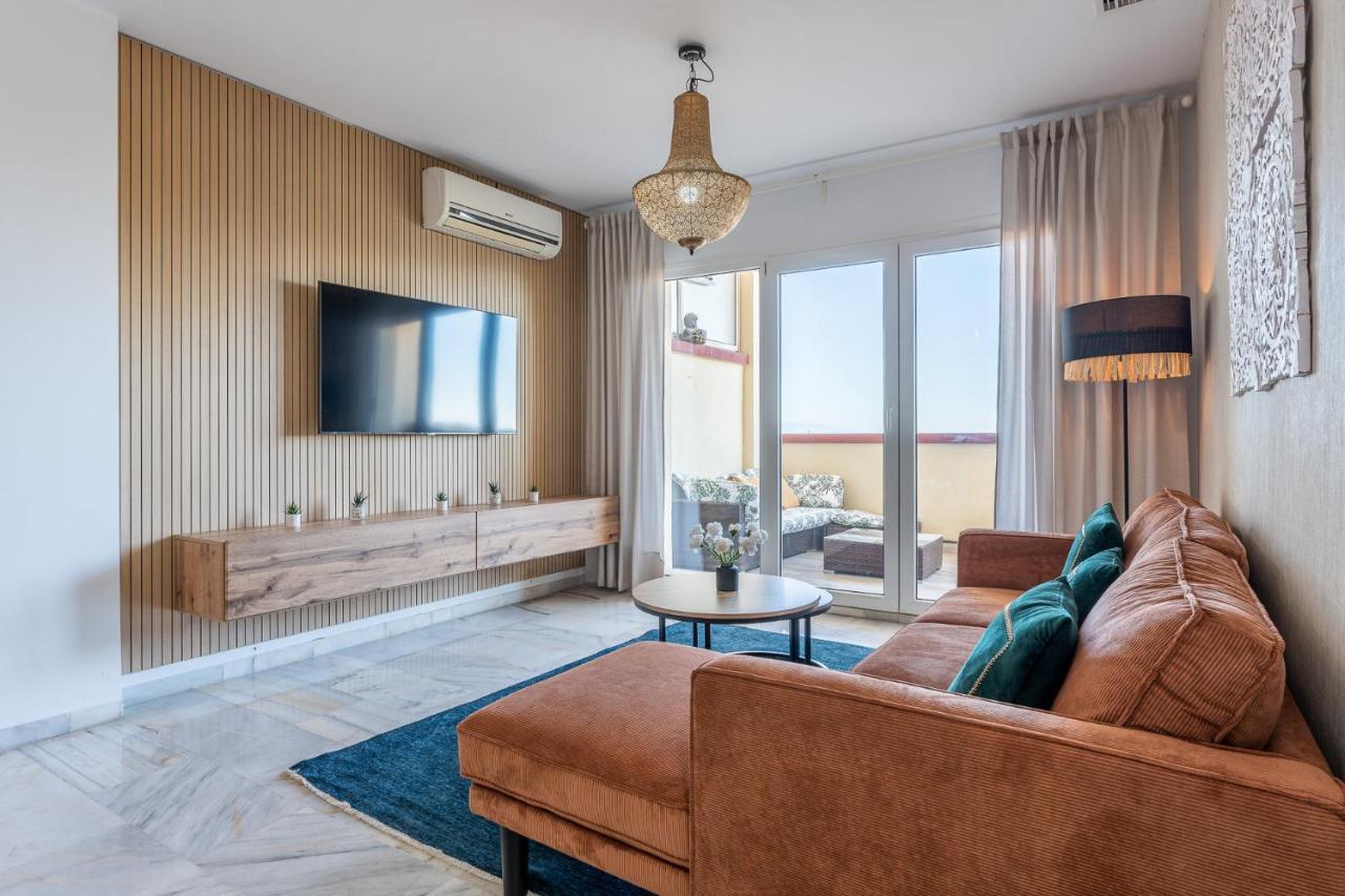 Benalmadena Beachfront Retreat Big Balcony And City Sea Views Apartment Екстериор снимка
