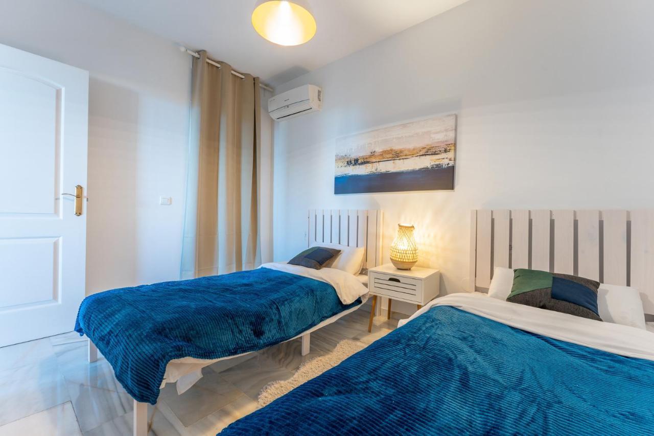 Benalmadena Beachfront Retreat Big Balcony And City Sea Views Apartment Екстериор снимка
